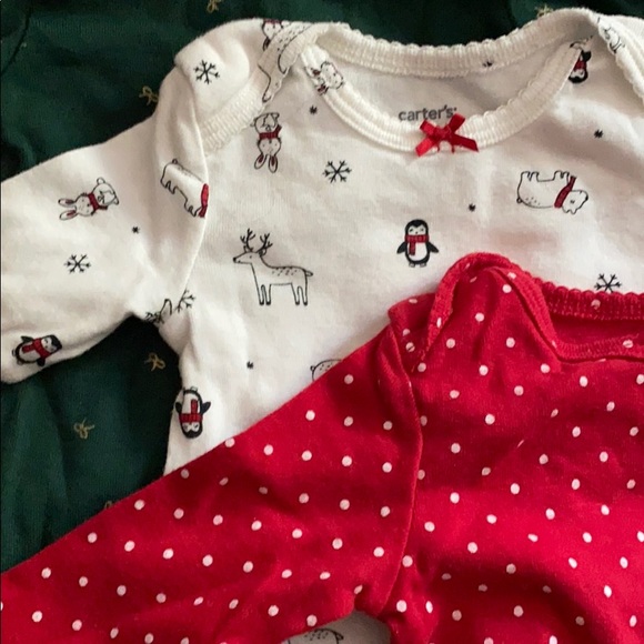 🦋Set of 4 bodysuits🦋 - Picture 3 of 3